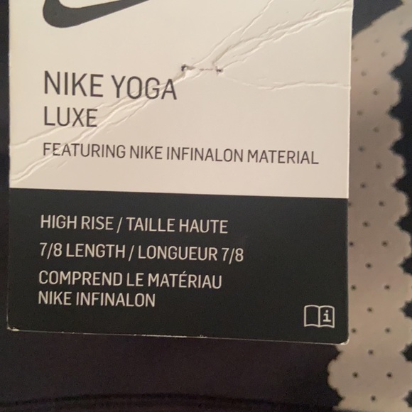 NIKE LUXE YOGA LEGGINGS - Picture 2 of 7
